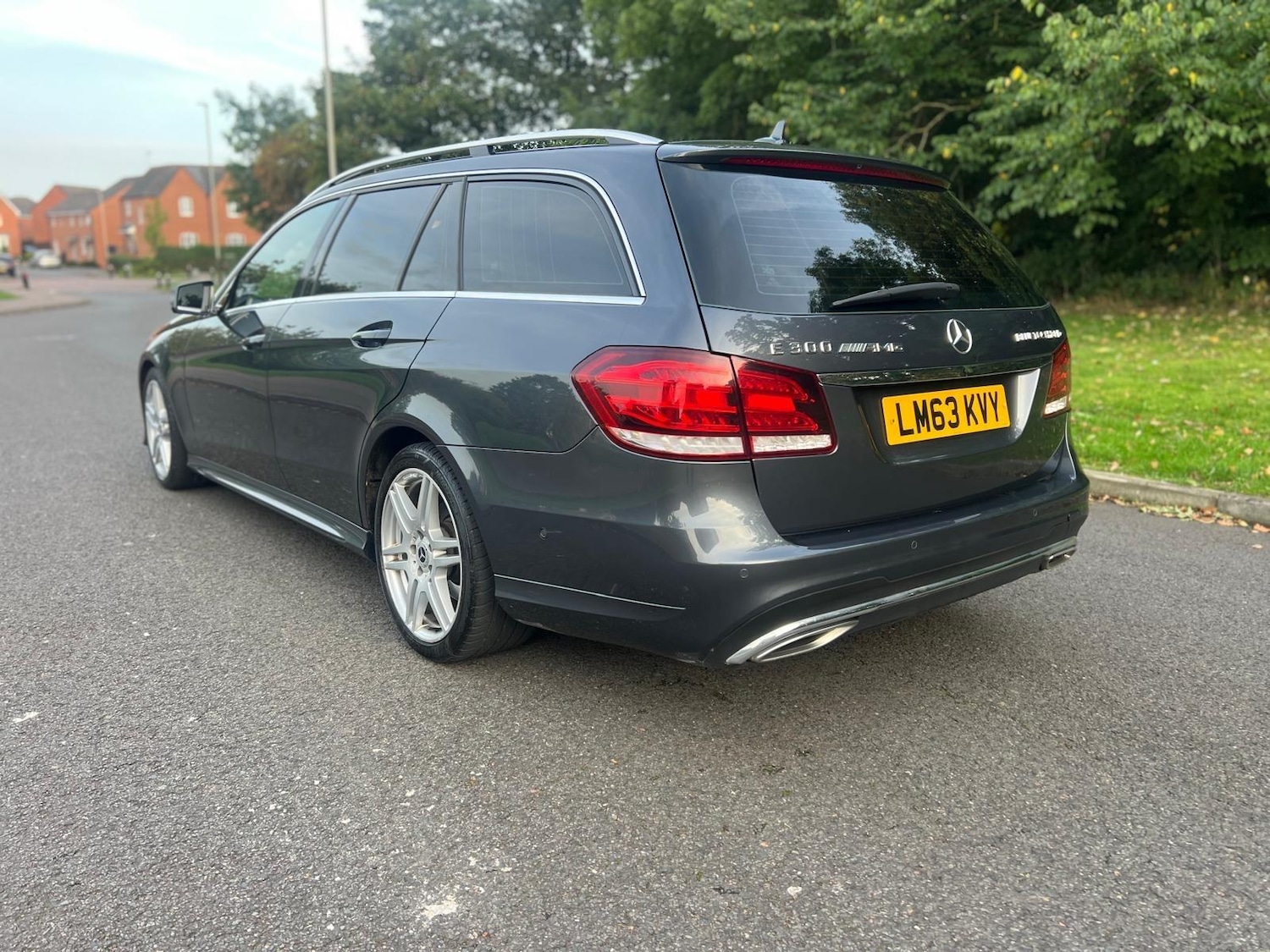 Used Mercedes-Benz E Class 2013 for sale - 76382579: Photo 4