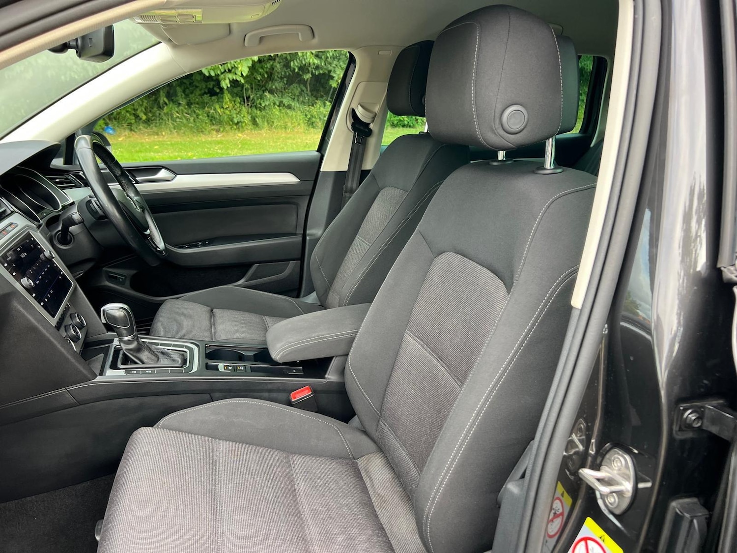 Used Volkswagen Passat 2019 for sale - 76382584: Photo 12