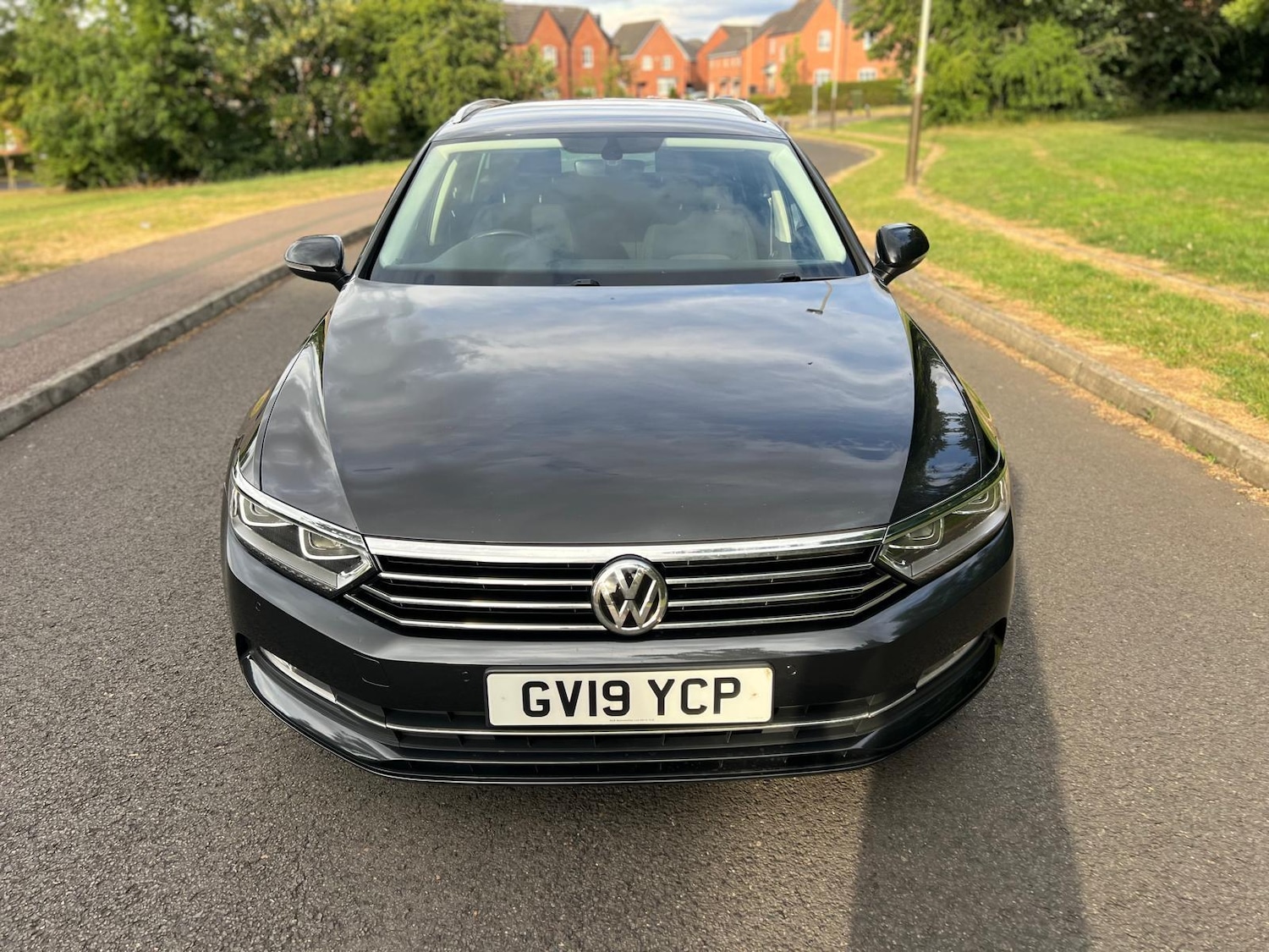 Used Volkswagen Passat 2019 for sale - 76382584: Photo 2