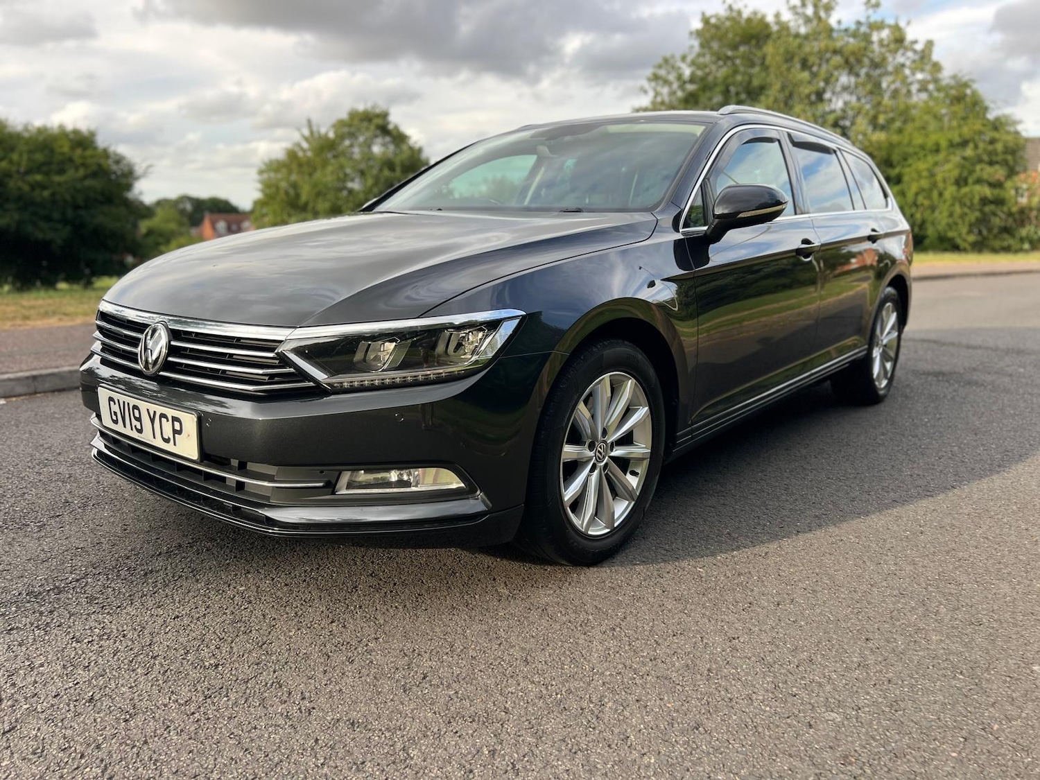 Used Volkswagen Passat 2019 for sale - 76382584: Photo 3
