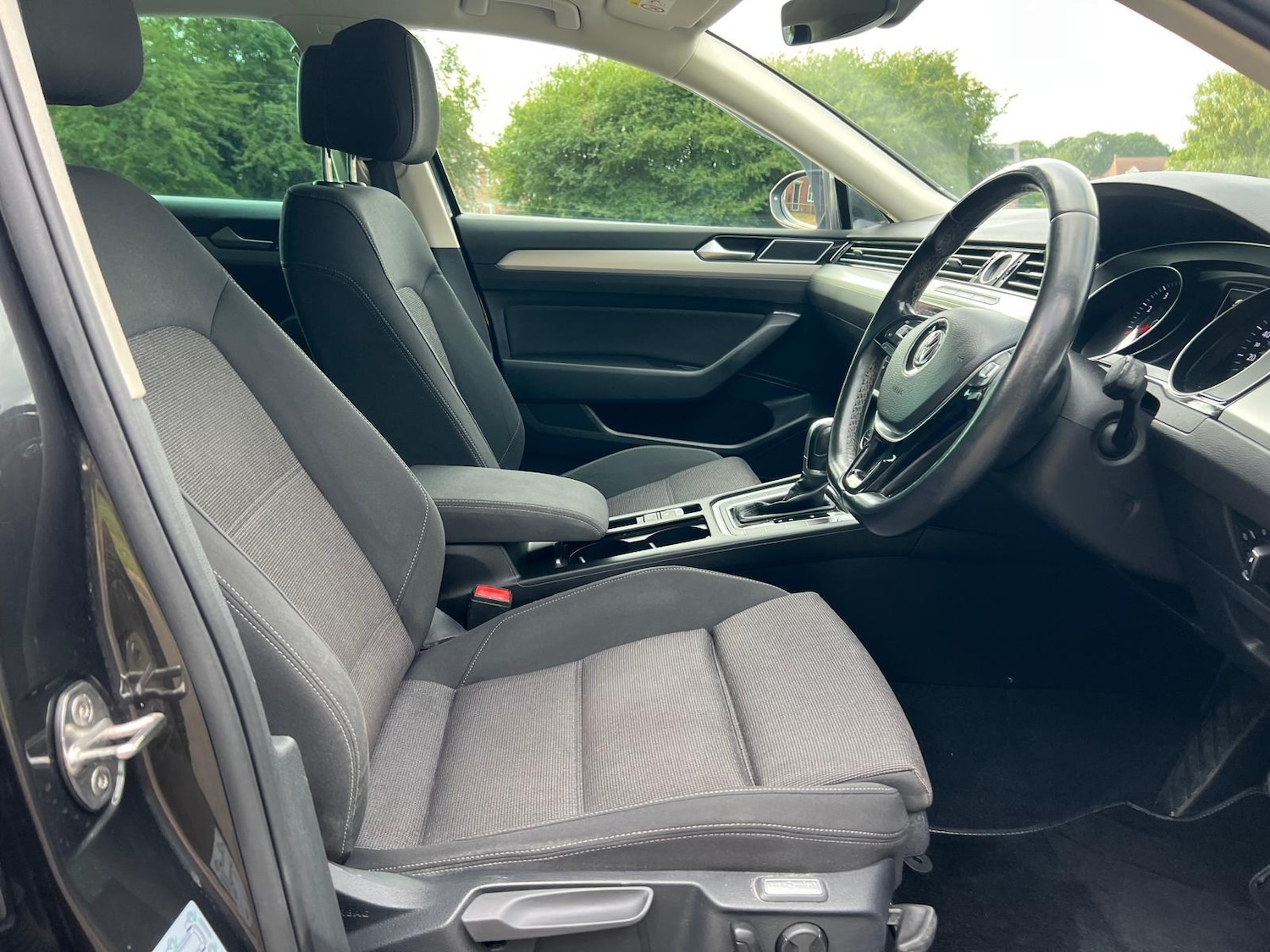 Used Volkswagen Passat 2019 for sale - 76382584: Photo 8