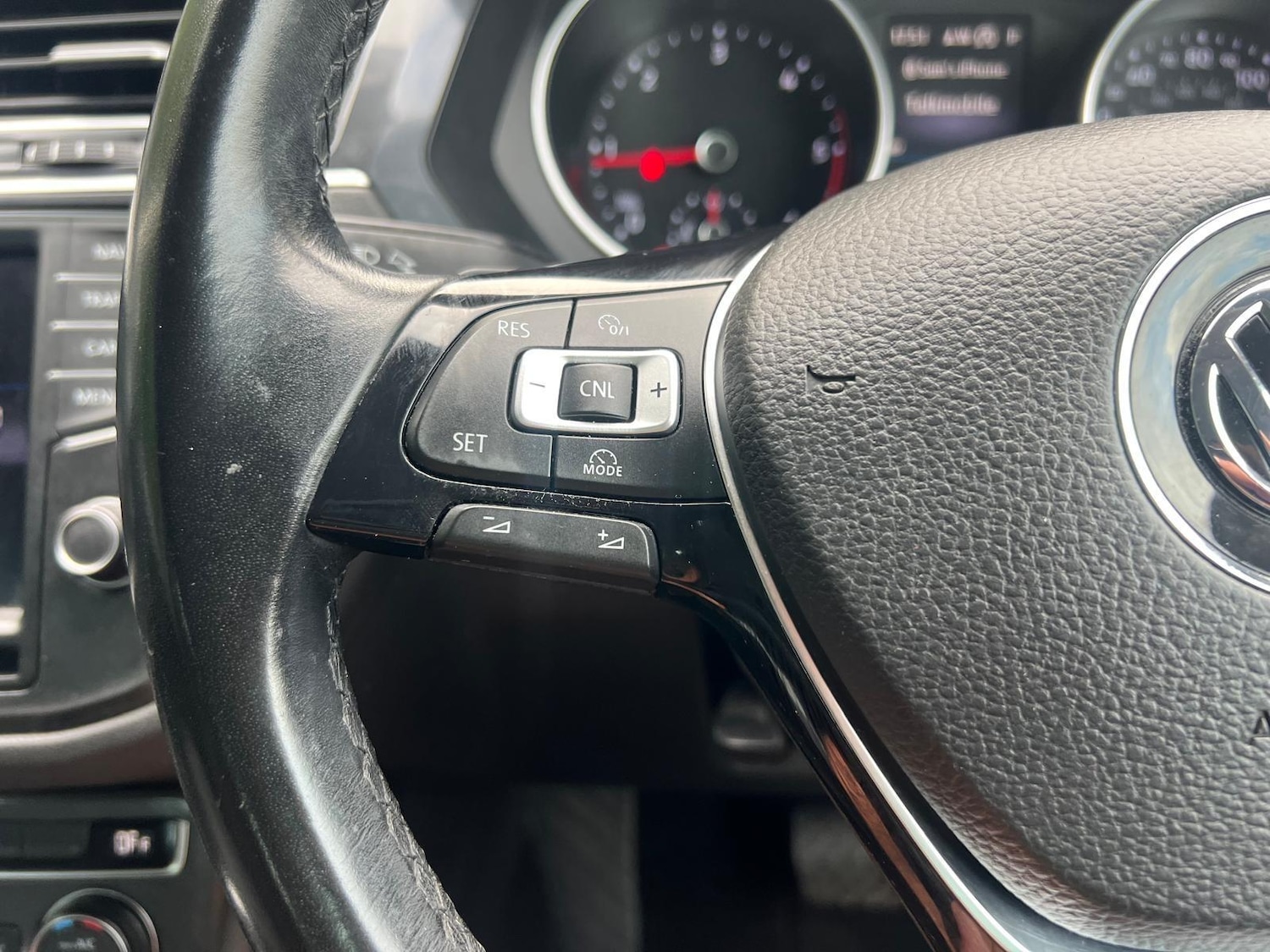 Used Volkswagen Tiguan 2017 for sale - 76988571: Photo 19