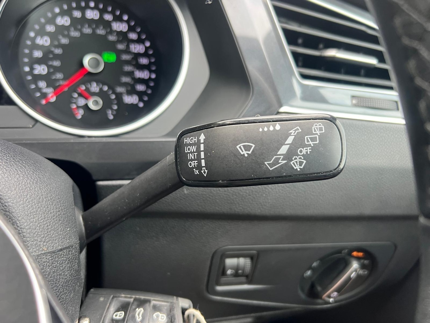 Used Volkswagen Tiguan 2017 for sale - 76988571: Photo 22