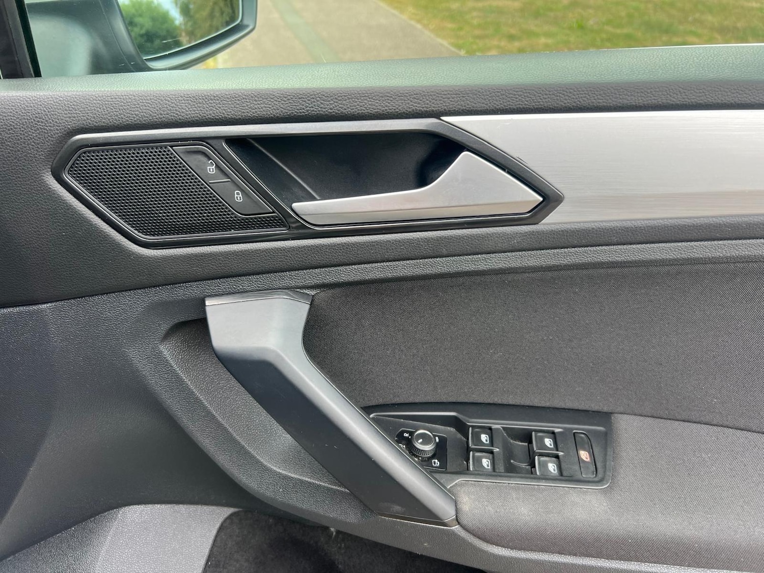 Used Volkswagen Tiguan 2017 for sale - 76988571: Photo 31