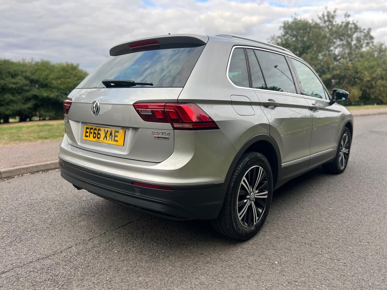 Used Volkswagen Tiguan 2017 for sale - 76988571: Photo 6