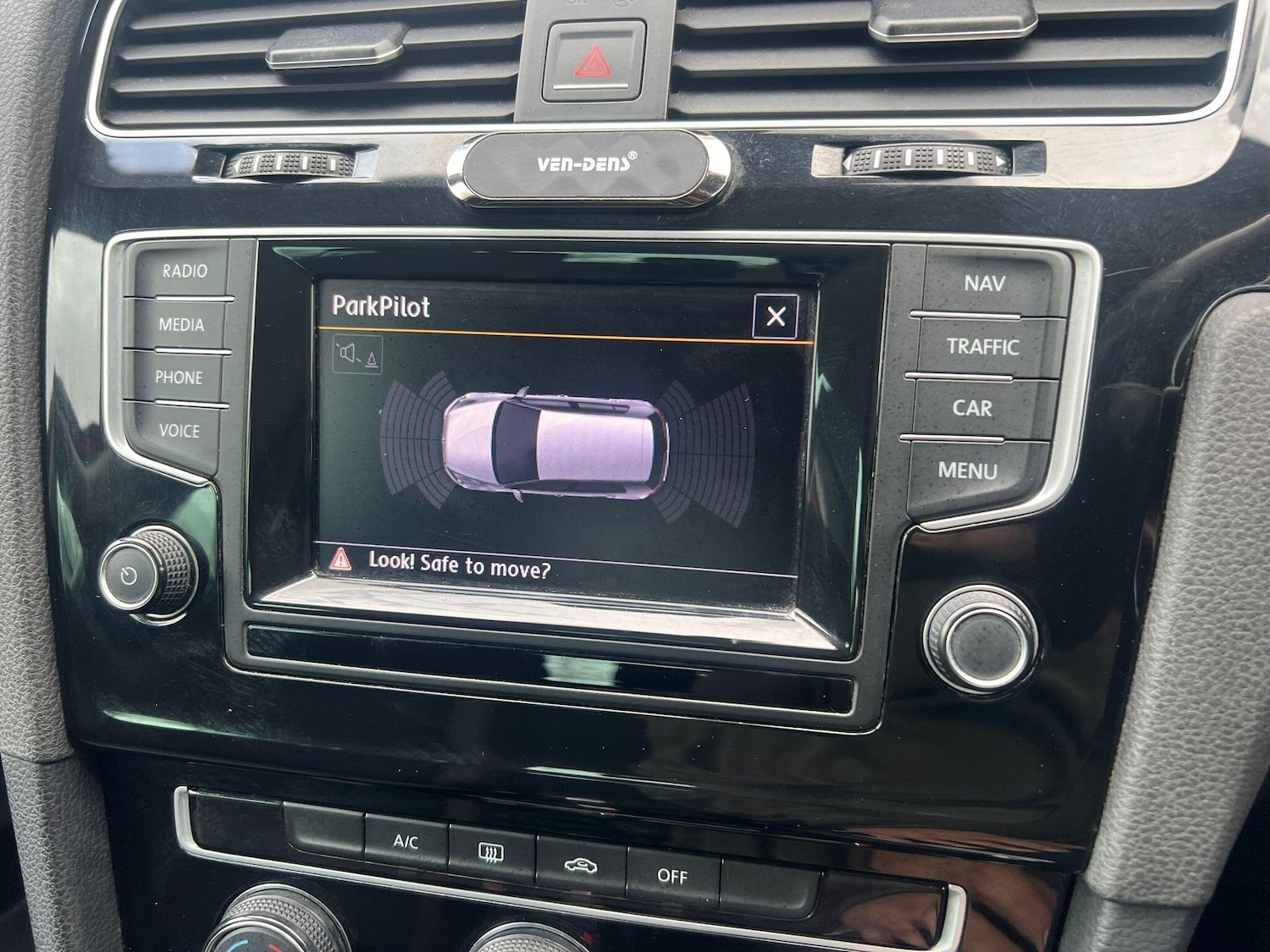 Used Volkswagen Golf 2014 for sale - 78006640: Photo 19