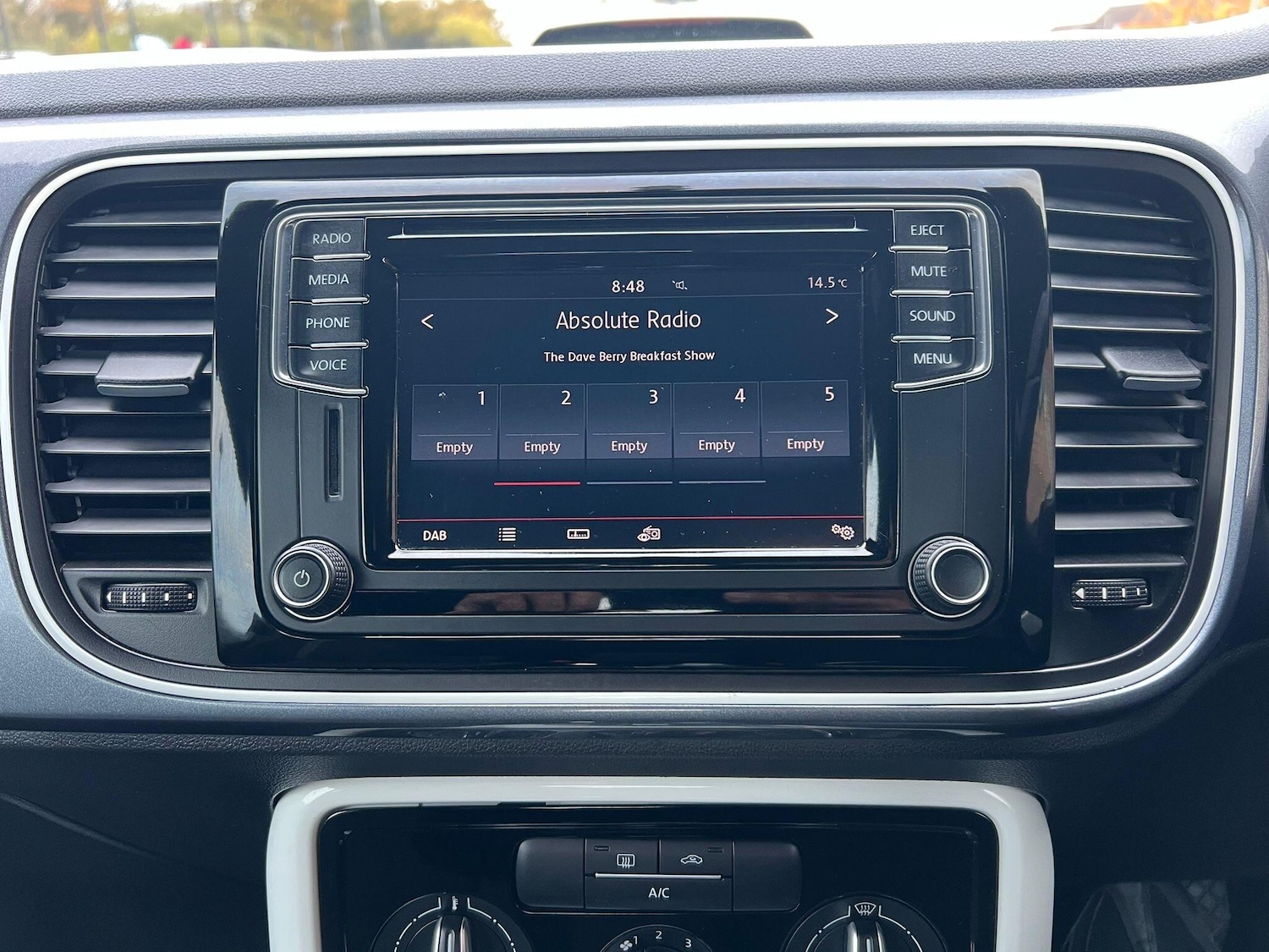 Used Volkswagen Beetle 2017 for sale - 77016814: Photo 19