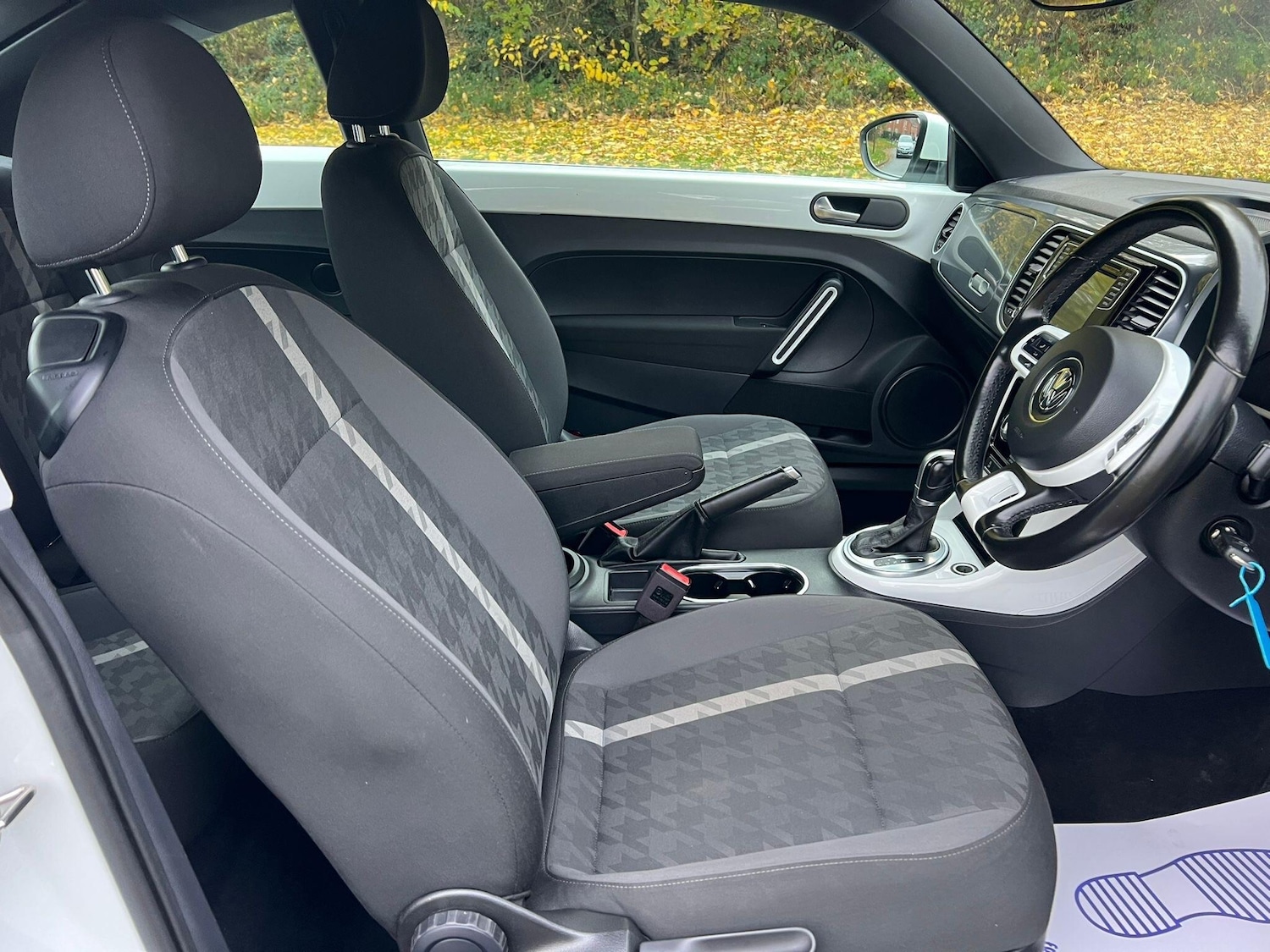 Used Volkswagen Beetle 2017 for sale - 77016814: Photo 8