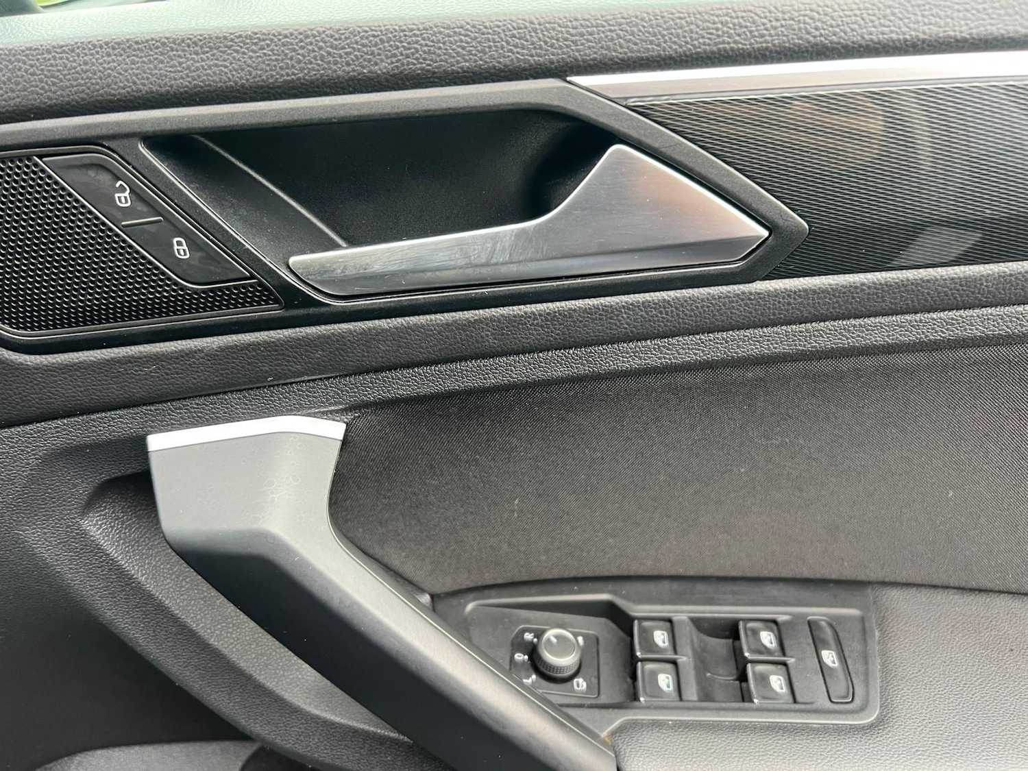 Used Volkswagen Tiguan 2018 for sale - 77315309: Photo 35