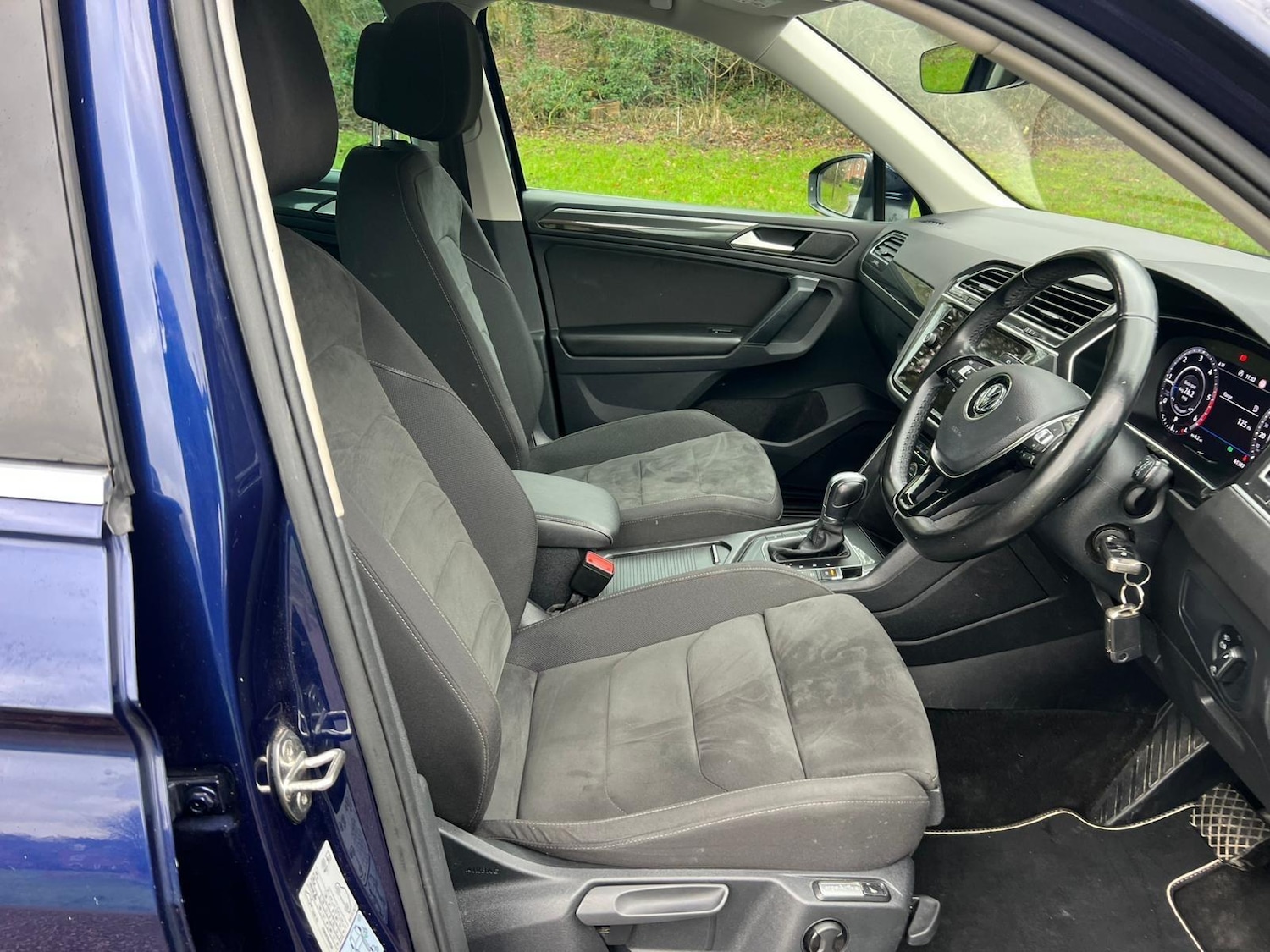 Used Volkswagen Tiguan 2018 for sale - 77315309: Photo 8