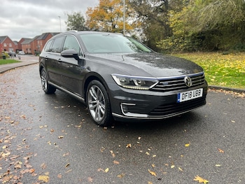 Used Volkswagen Passat 2018 for sale - 76456830: Photo