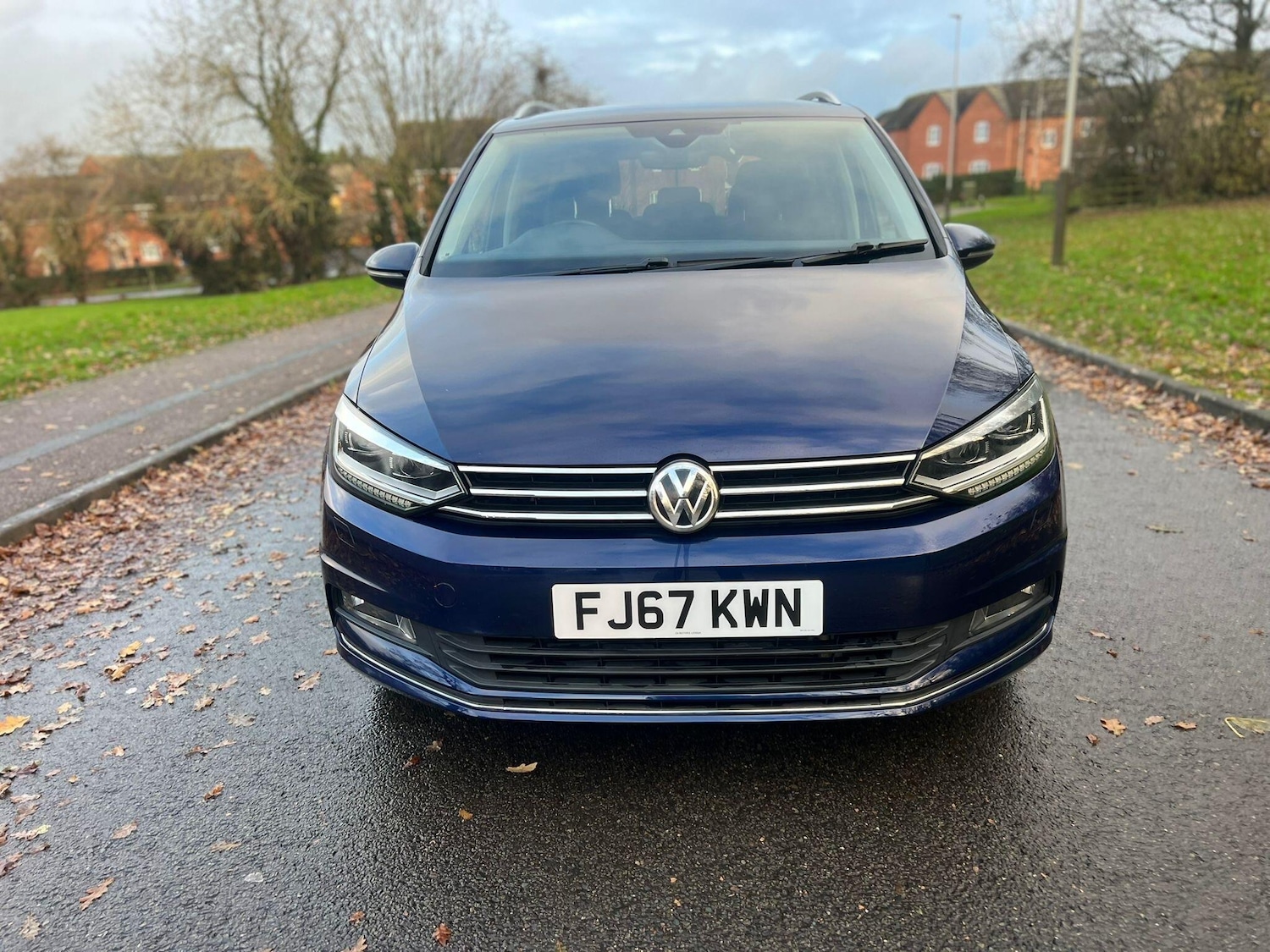 Used Volkswagen Touran 2025 for sale - 77066503: Photo 2