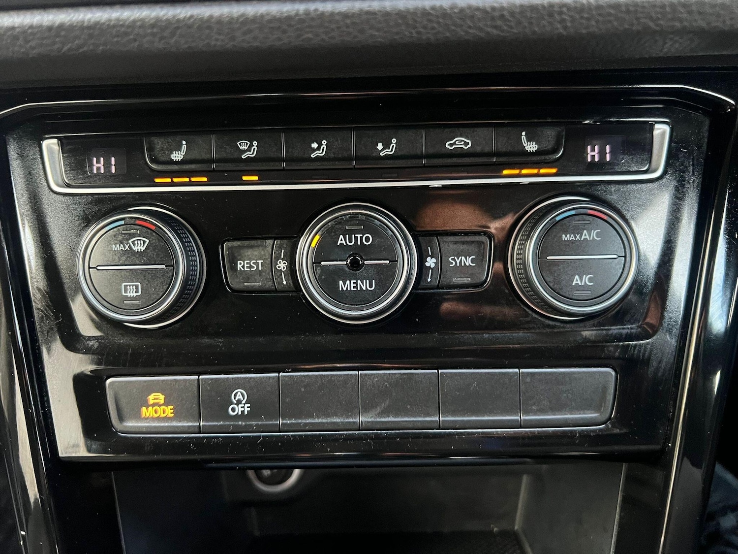 Used Volkswagen Touran 2025 for sale - 77066503: Photo 24