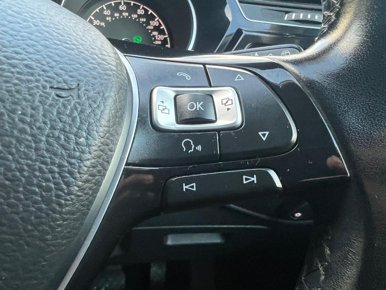 Used Volkswagen Touran 2025 for sale - 77066503: Photo 30