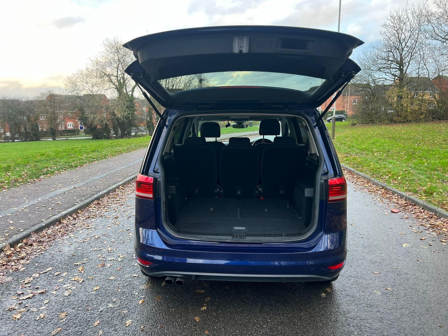 Used Volkswagen Touran 2025 for sale - 77066503: Photo 7