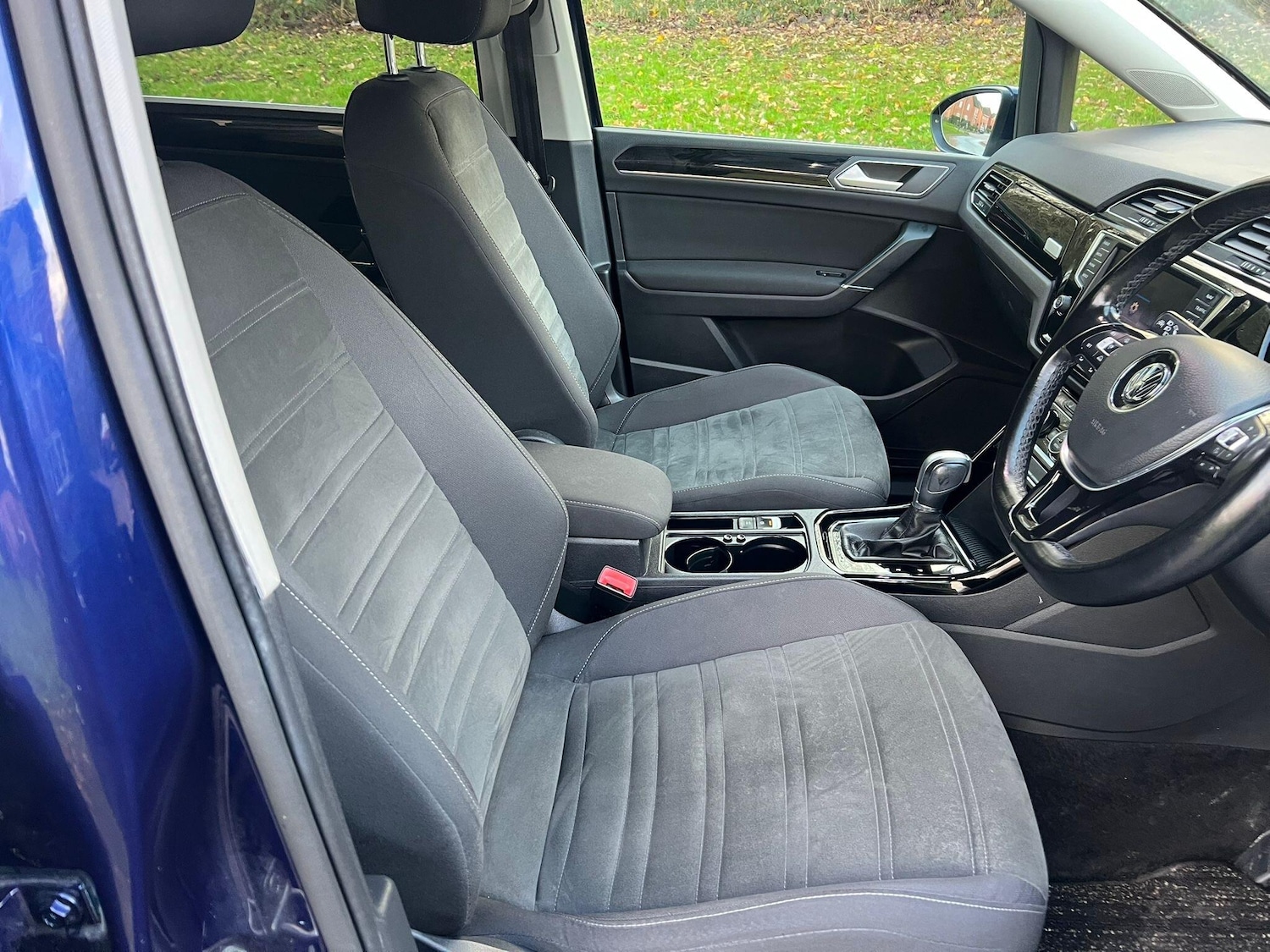 Used Volkswagen Touran 2025 for sale - 77066503: Photo 8