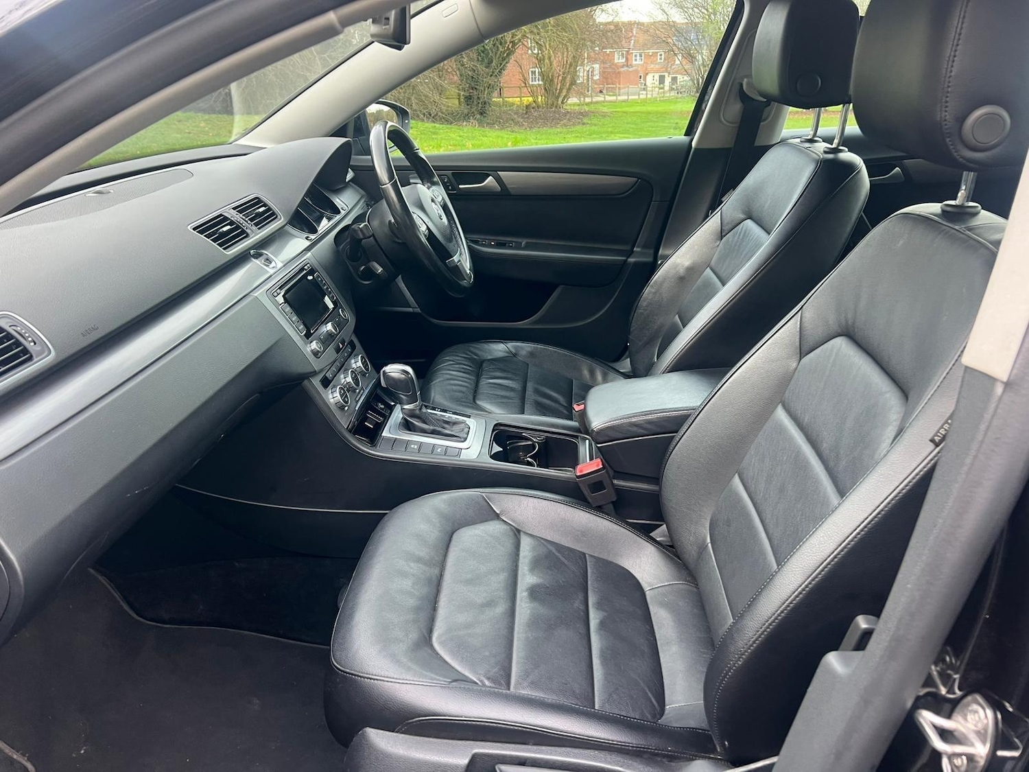 Used Volkswagen Passat 2014 for sale - 76714263: Photo 11