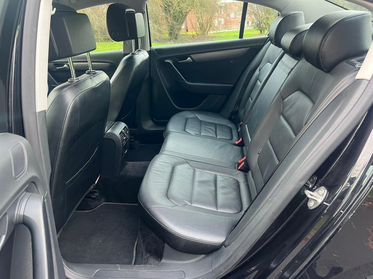 Used Volkswagen Passat 2014 for sale - 76714263: Photo 13