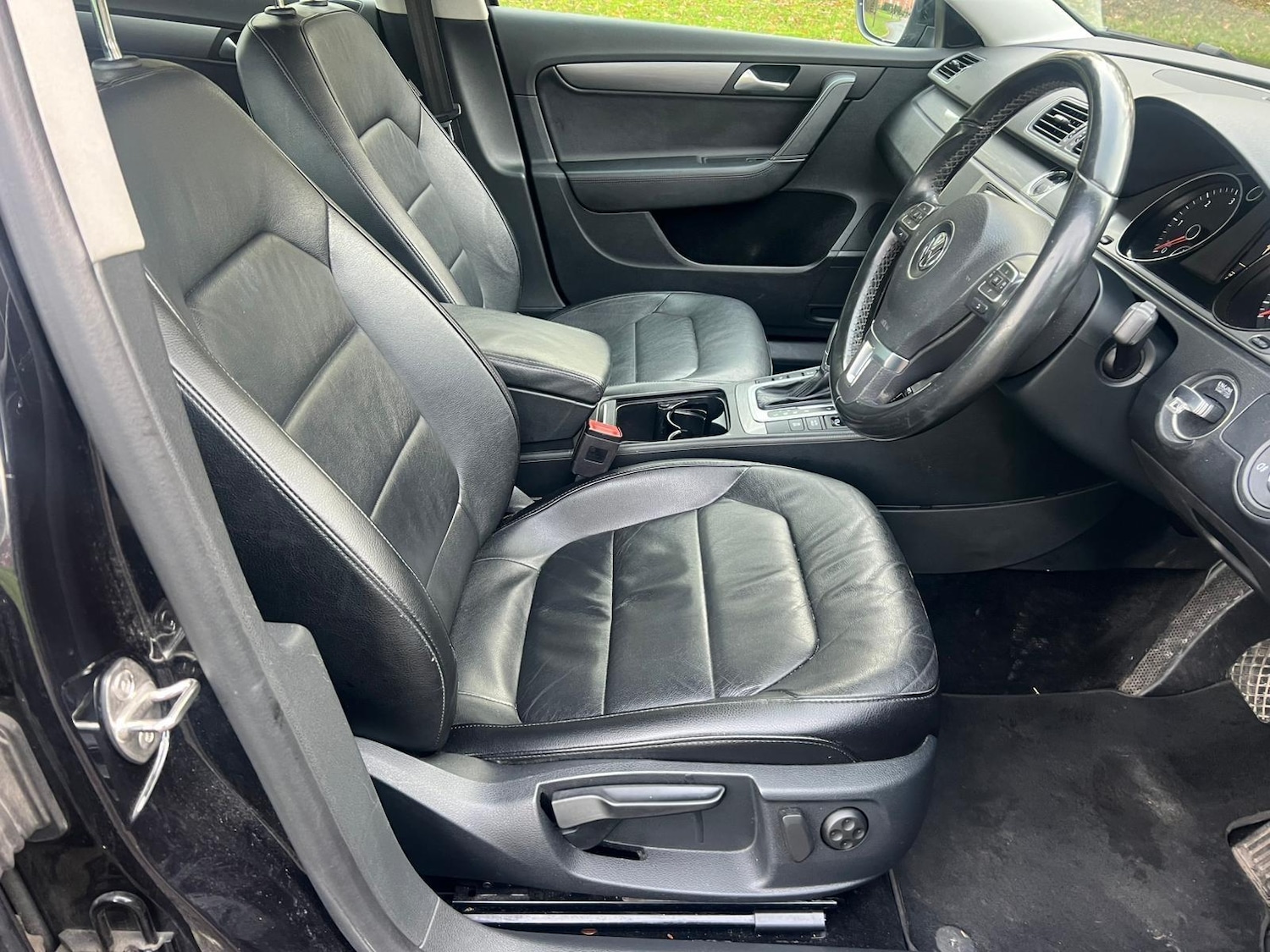 Used Volkswagen Passat 2014 for sale - 76714263: Photo 8