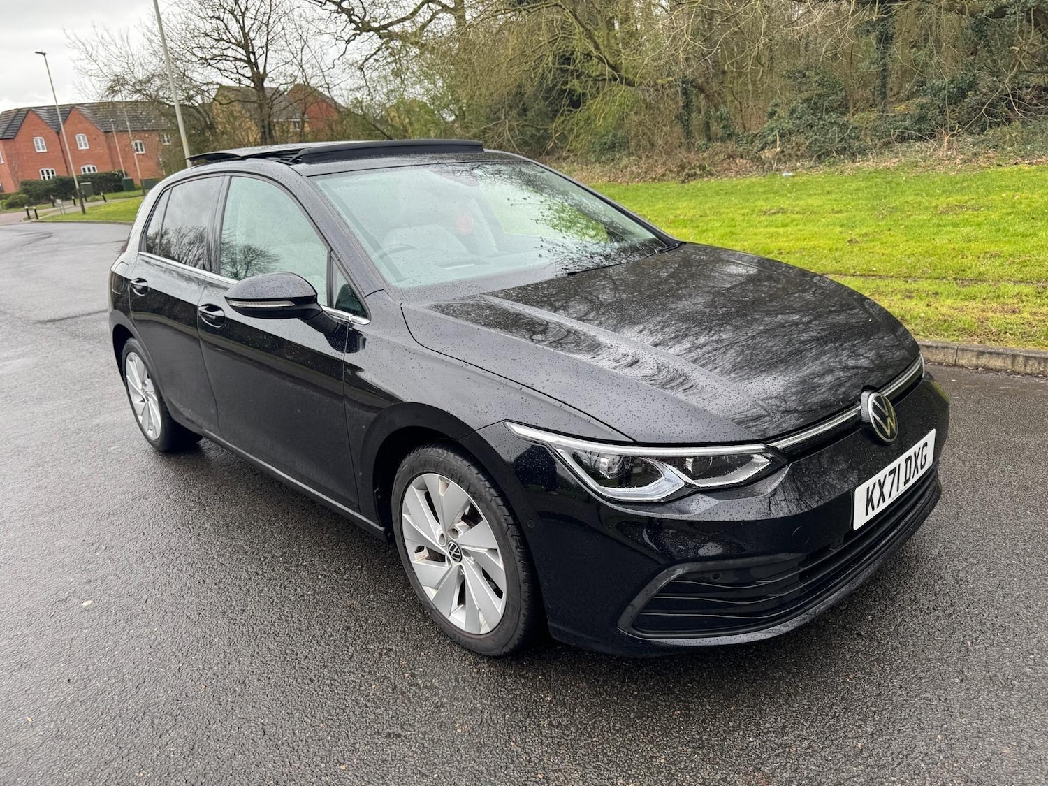 Used Volkswagen Golf 2024 for sale - 78071866: Photo 2