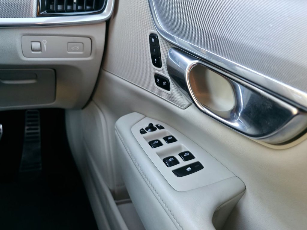 Used Volvo S90 2016 for sale - 76665714: Photo 32