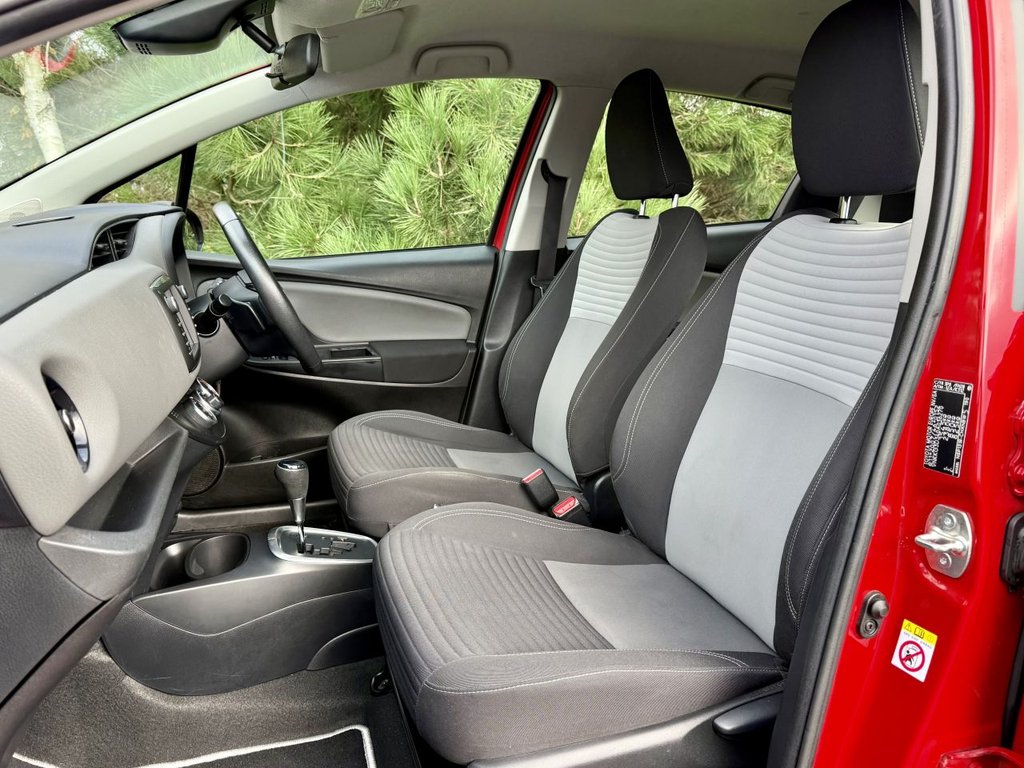 Used Toyota Yaris 2017 for sale - 76496347: Photo 12