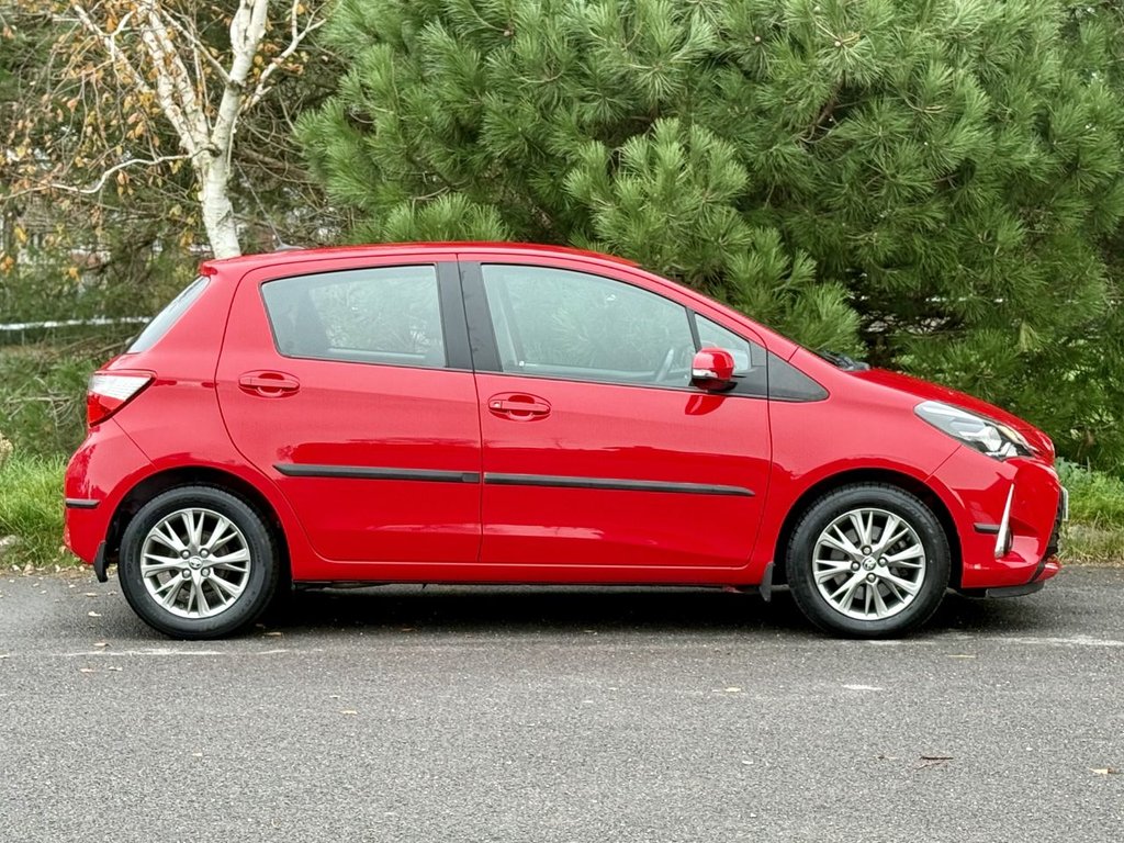 Used Toyota Yaris 2017 for sale - 76496347: Photo 2