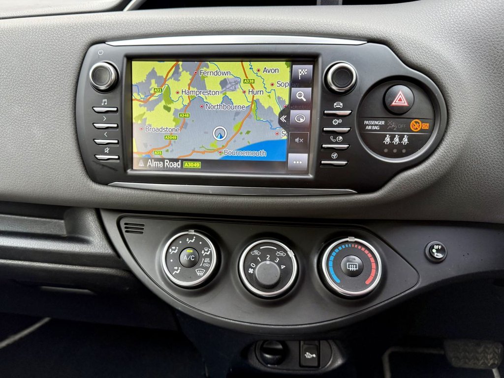 Used Toyota Yaris 2017 for sale - 76496347: Photo 21