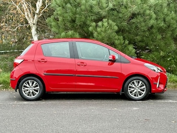 Used Toyota Yaris 2017 for sale - 76496347: Photo