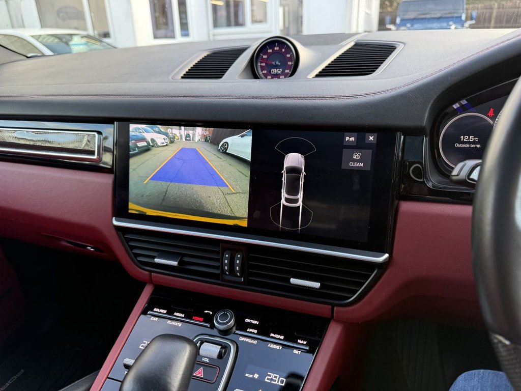 Used Porsche Cayenne 2019 for sale - 77879788: Photo 12