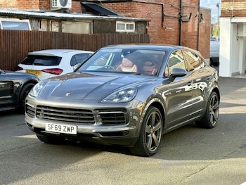 Used Porsche Cayenne 2019 for sale - 77879788: Photo