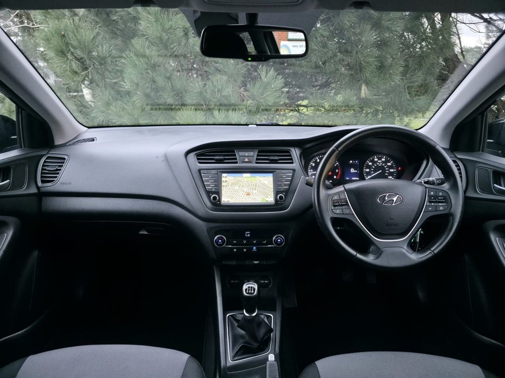 Used Hyundai i20 2015 for sale - 77327991: Photo 10