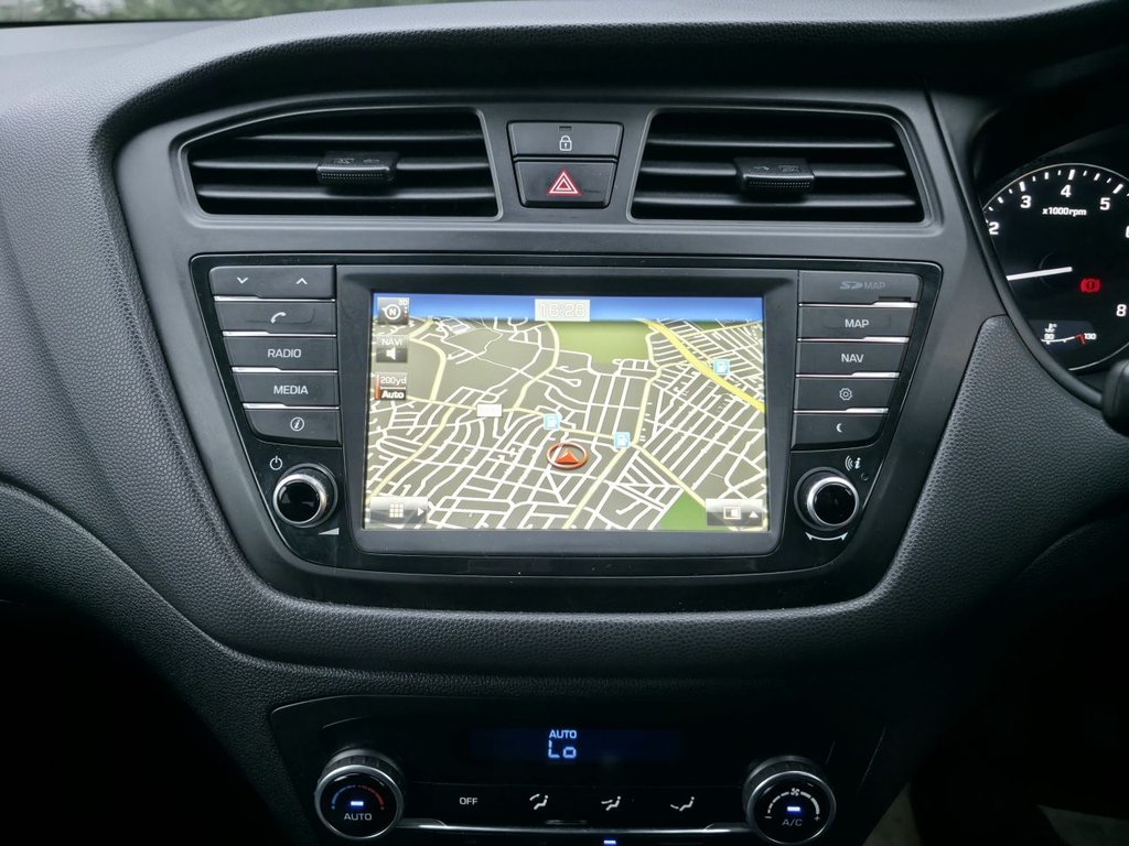 Used Hyundai i20 2015 for sale - 77327991: Photo 16