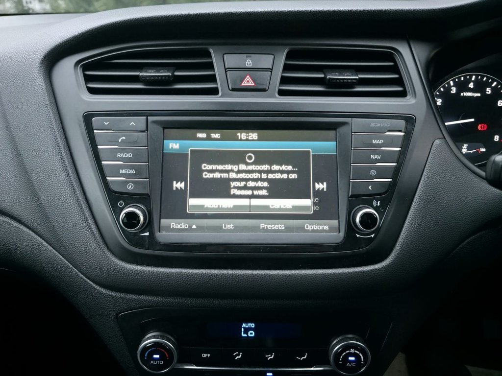 Used Hyundai i20 2015 for sale - 77327991: Photo 25