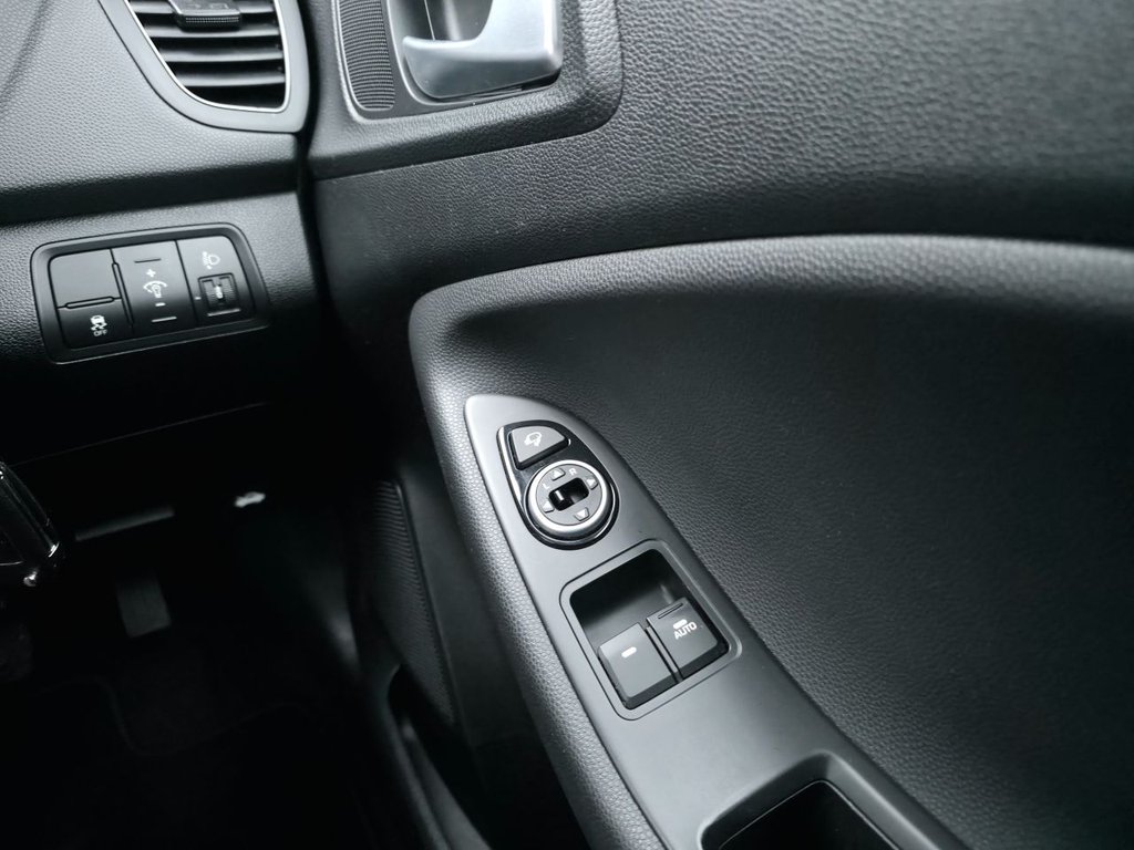 Used Hyundai i20 2015 for sale - 77327991: Photo 30