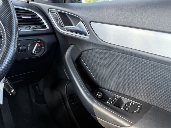 Used Audi Q3 2016 for sale - 74616939: Photo 31