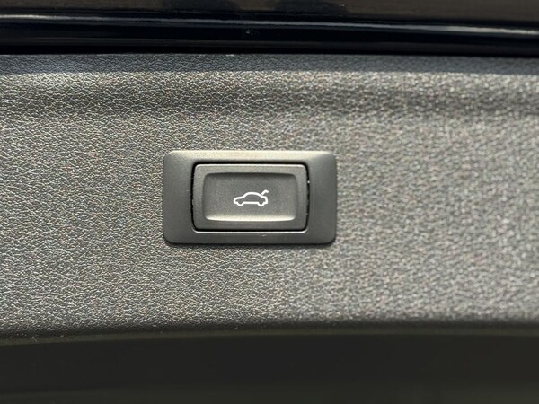 Used Audi Q3 2016 for sale - 74616939: Photo 34
