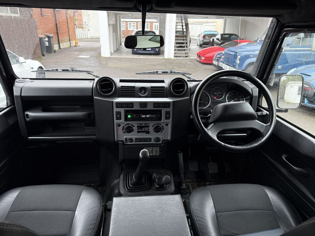 Used Land Rover Defender 2014 for sale - 77792142: Photo 6