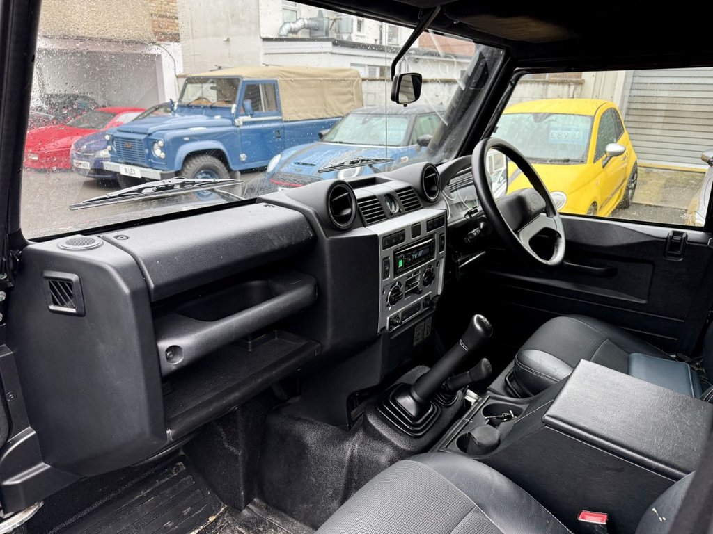 Used Land Rover Defender 2014 for sale - 77792142: Photo 7