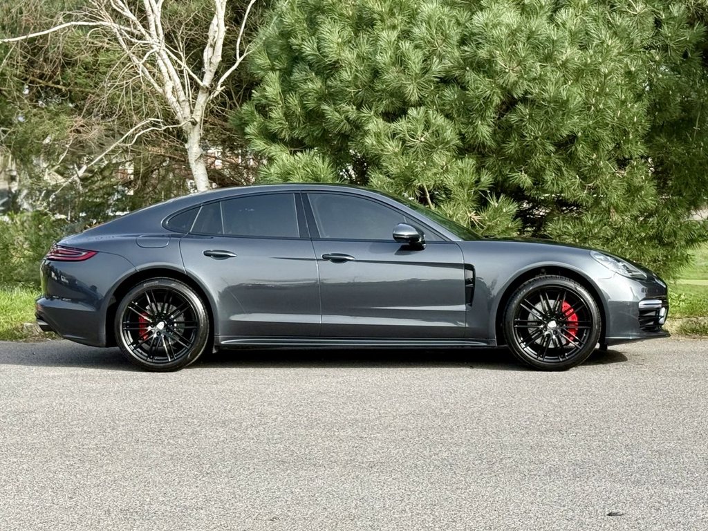 Used Porsche Panamera 2017 for sale - 77765550: Photo 2