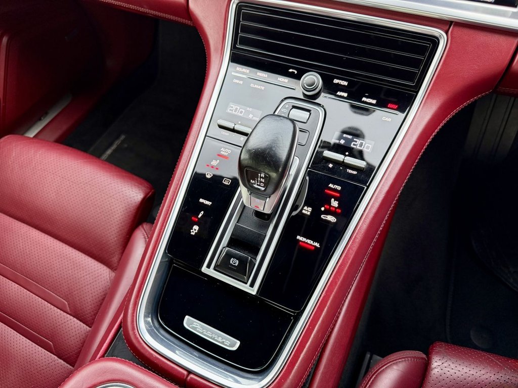 Used Porsche Panamera 2017 for sale - 77765550: Photo 32