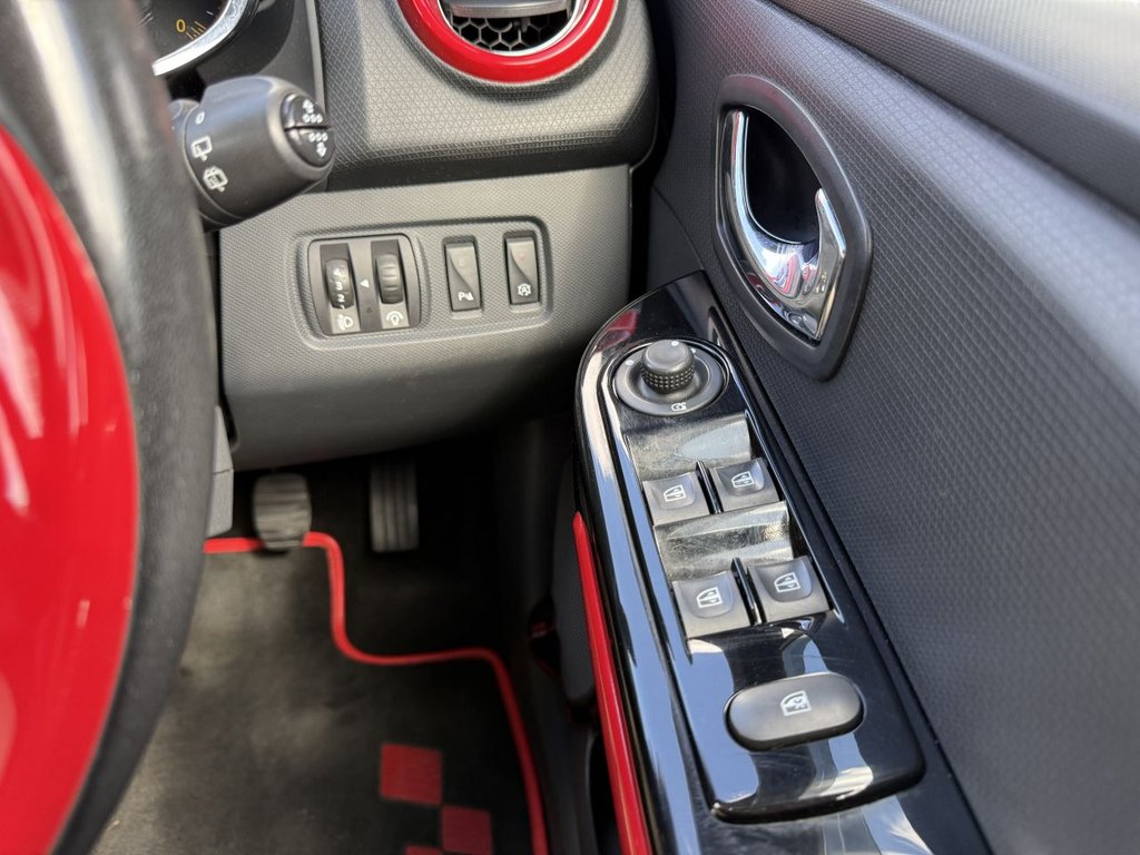 Used Renault Clio 2014 for sale - 78212989: Photo 28