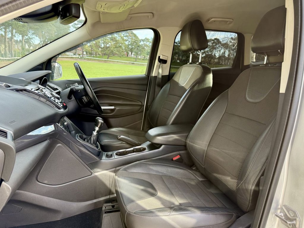 Used Ford Kuga 2015 for sale - 77133720: Photo 12