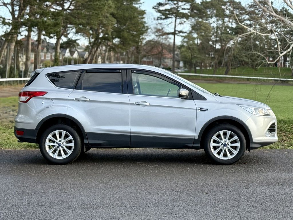 Used Ford Kuga 2015 for sale - 77133720: Photo 2