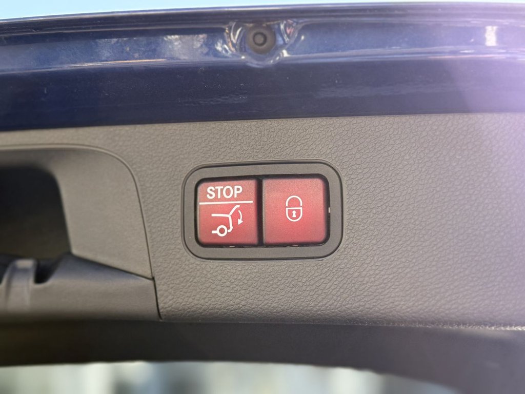 Used Mercedes-Benz GLC 2017 for sale - 77953264: Photo 13