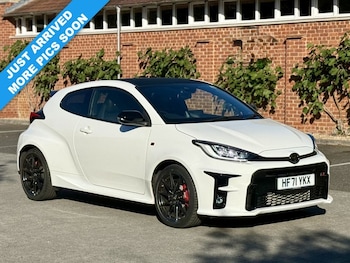 Used Toyota Yaris 2021 for sale - 79498812: Photo