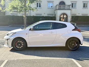 Used Toyota Yaris 2021 for sale - 79498812: Photo