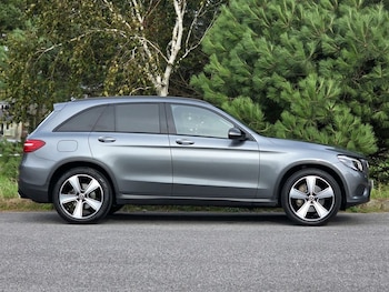 Used Mercedes-Benz GLC 2019 for sale - 75979774: Photo