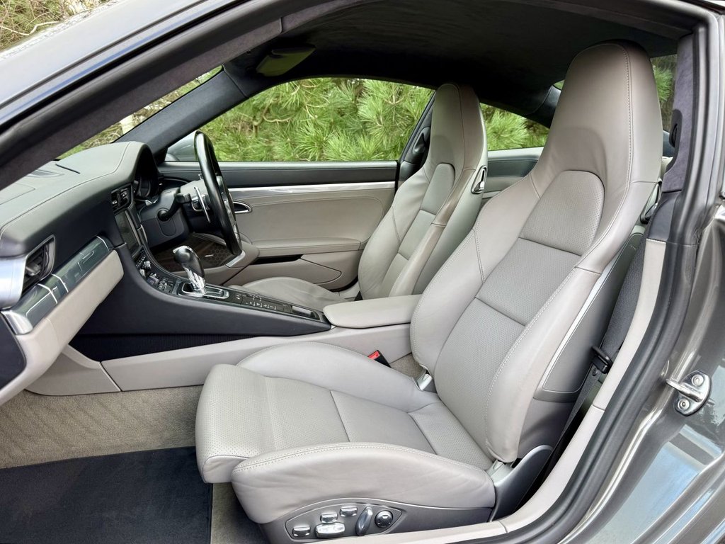 Used Porsche 911 2013 for sale - 76900822: Photo 12