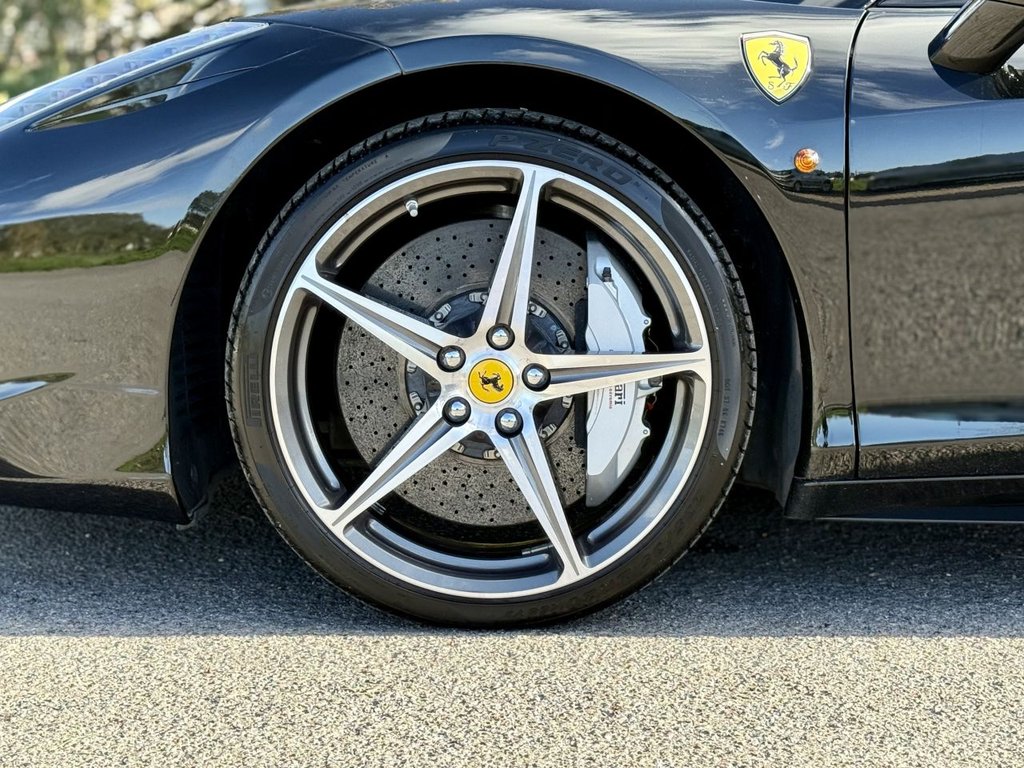 Used Ferrari 458 2012 for sale - 76368129: Photo 10